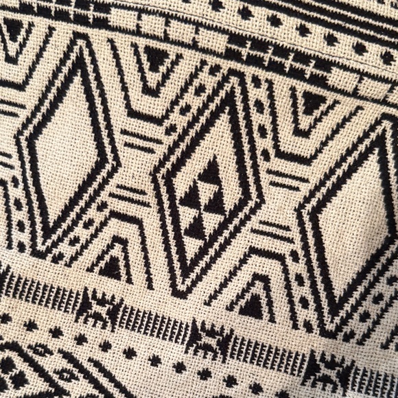 Thirty-One Reversible Tote - Picture 3 of 4